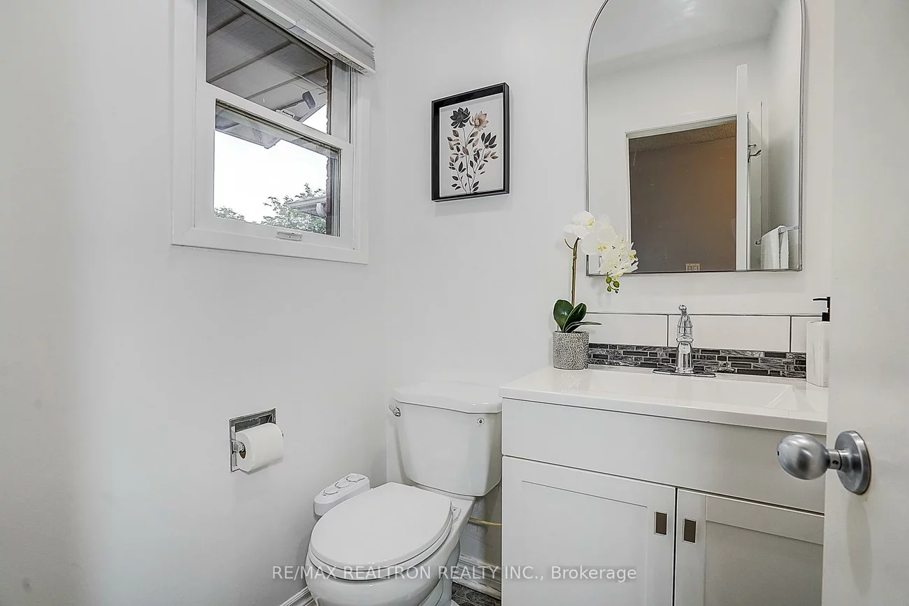 51, Steepleview, North Richvale, Richmond Hill