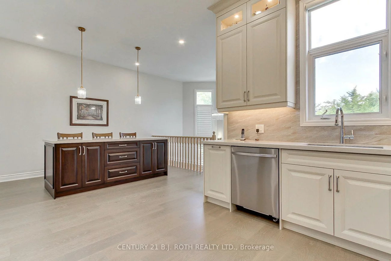 28, Poplar, Oak Ridges, Richmond Hill
