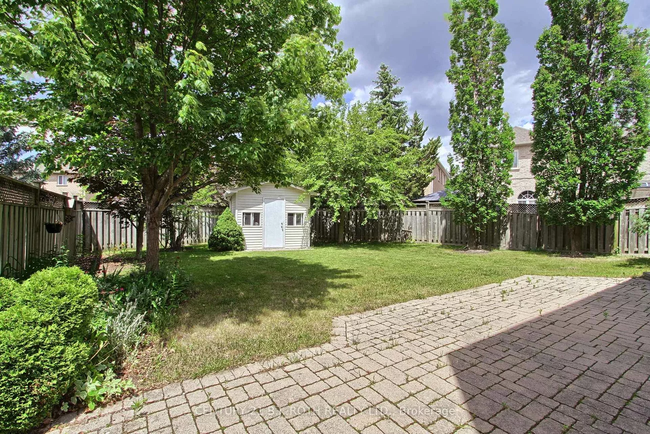 28, Poplar, Oak Ridges, Richmond Hill