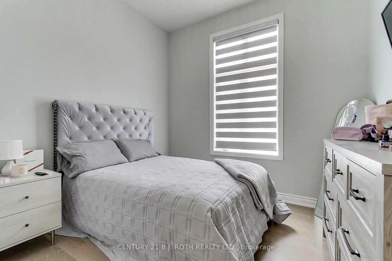 28, Poplar, Oak Ridges, Richmond Hill