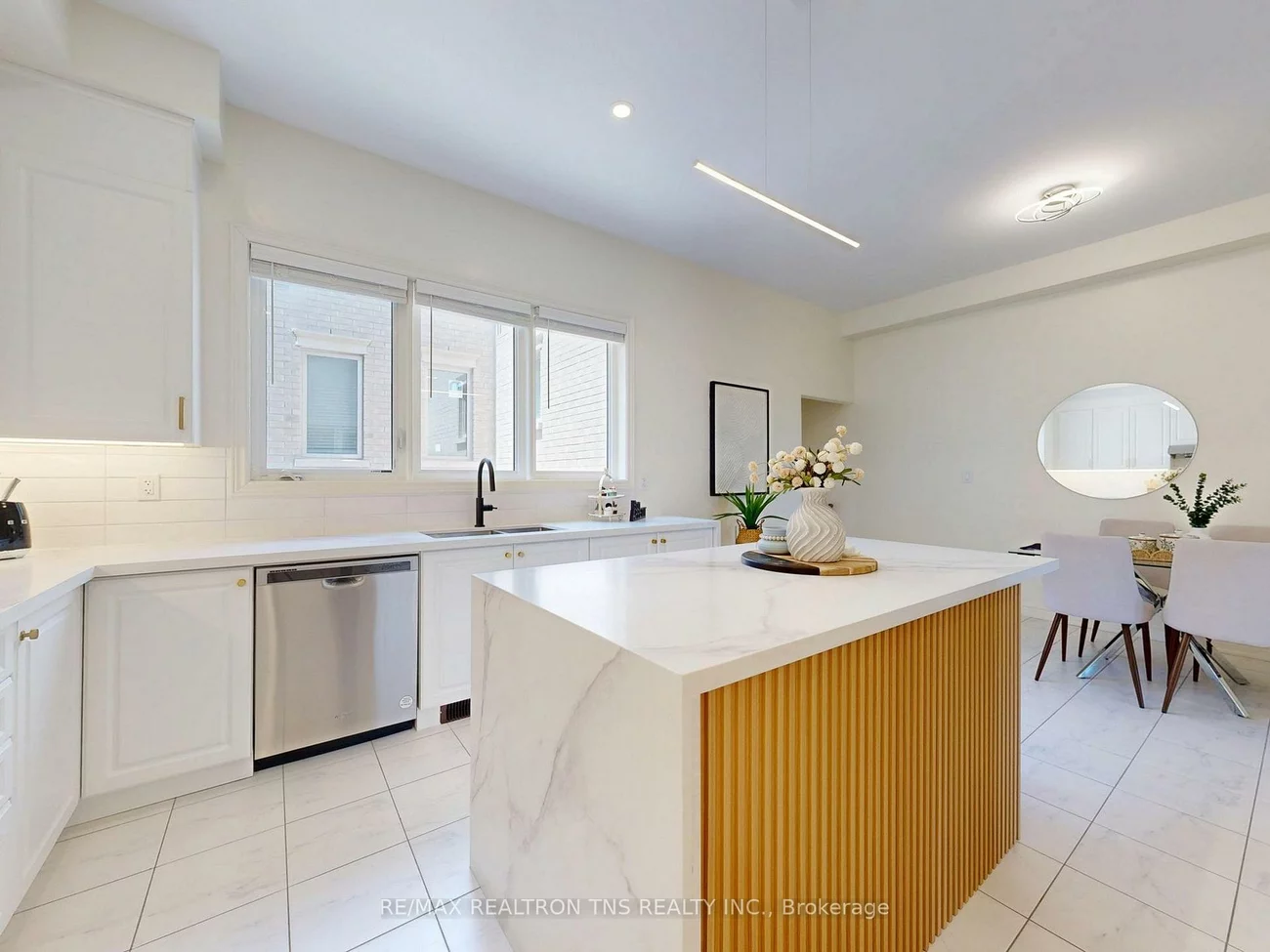9442, Bayview, Observatory, Richmond Hill