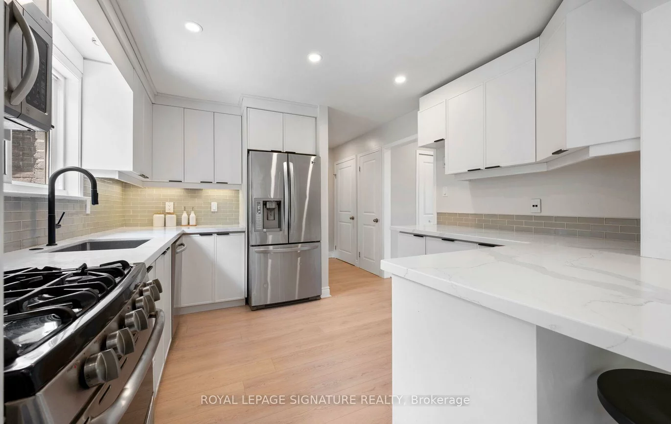 28, Brightway, North Richvale, Richmond Hill