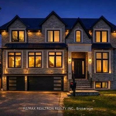36, Sussex, Crosby, Richmond Hill