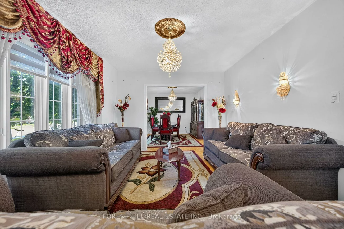 2, Ludford, Langstaff, Richmond Hill
