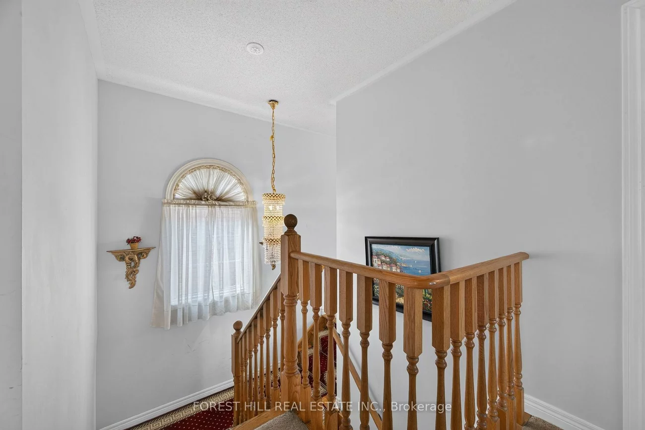 2, Ludford, Langstaff, Richmond Hill