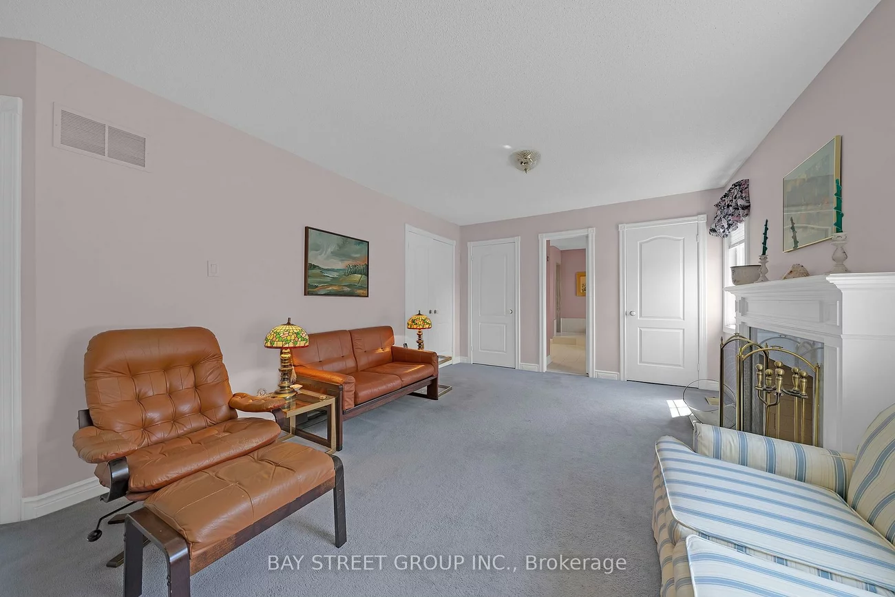 53, Strathearn, Bayview Hill, Richmond Hill