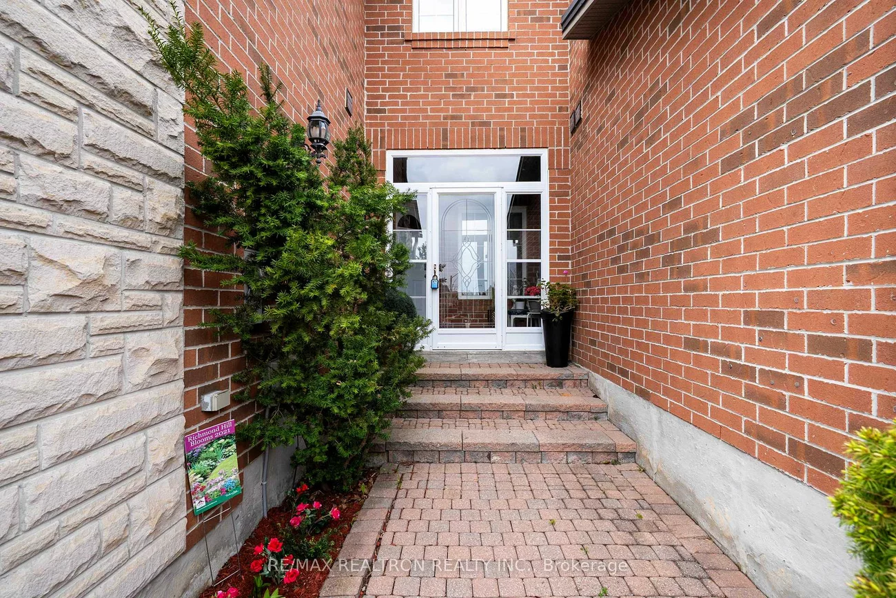 36, Edgemont, Westbrook, Richmond Hill