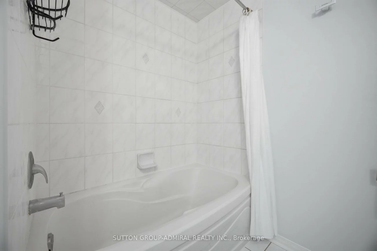 190, Bantry, Langstaff, Richmond Hill