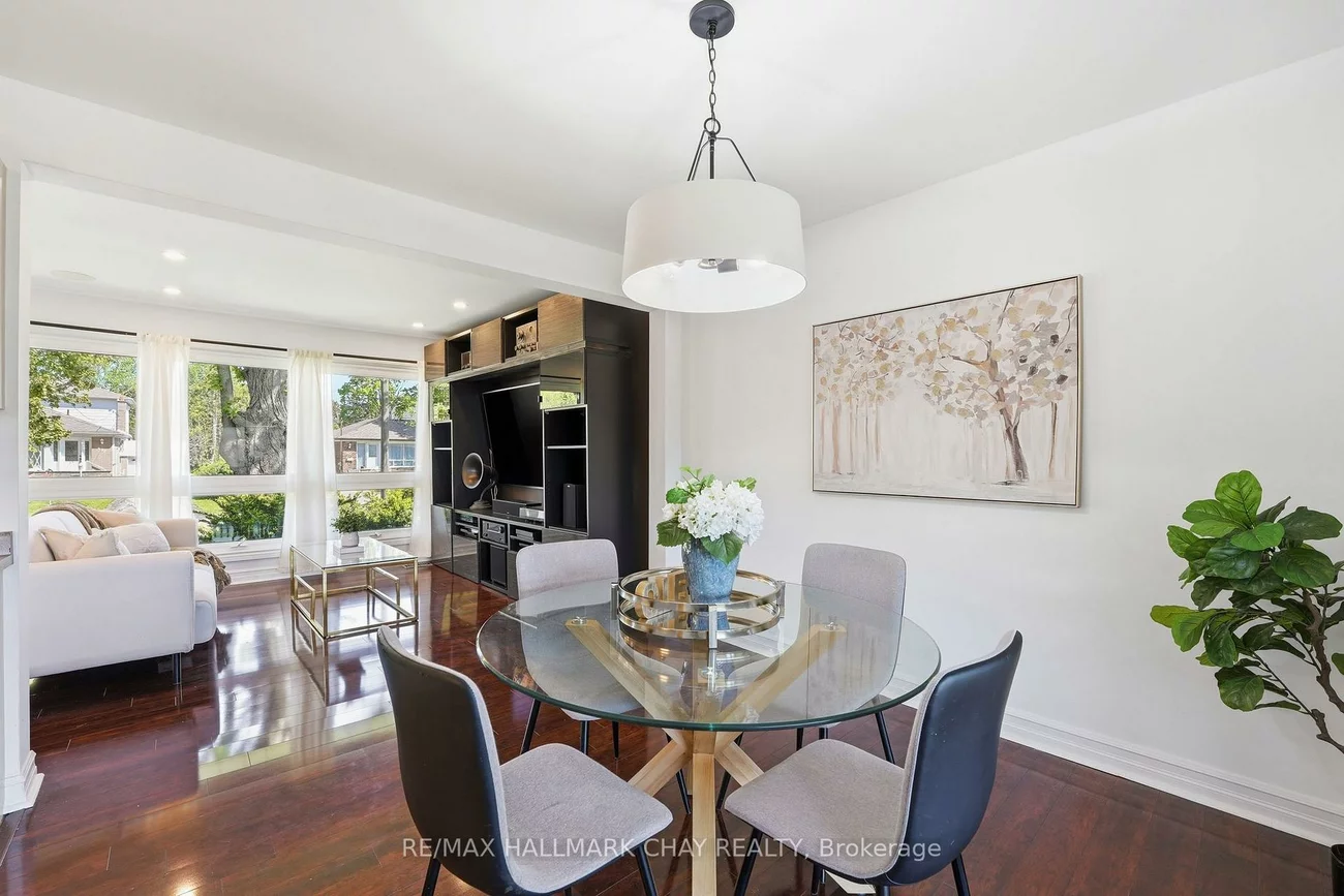 420, Fernleigh, Crosby, Richmond Hill