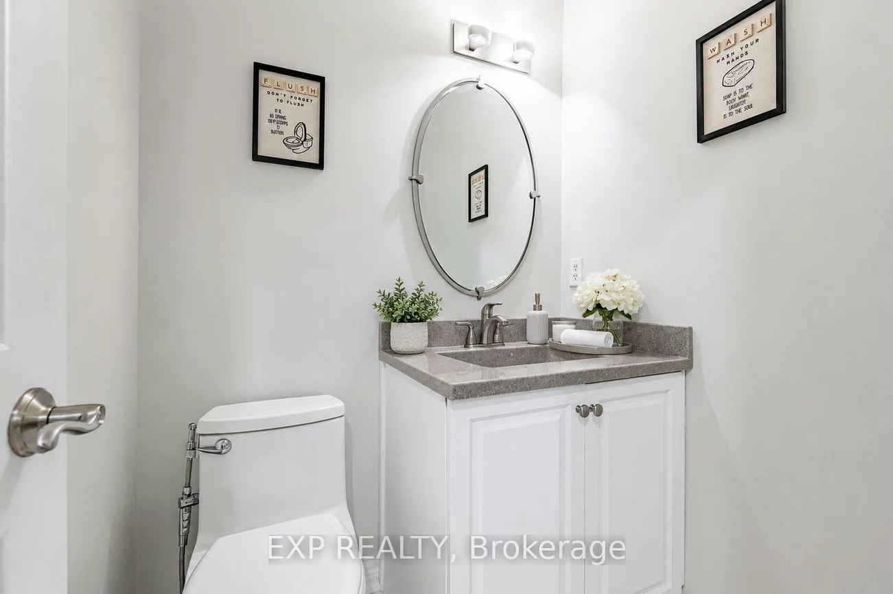 16, Wainwright, North Richvale, Richmond Hill