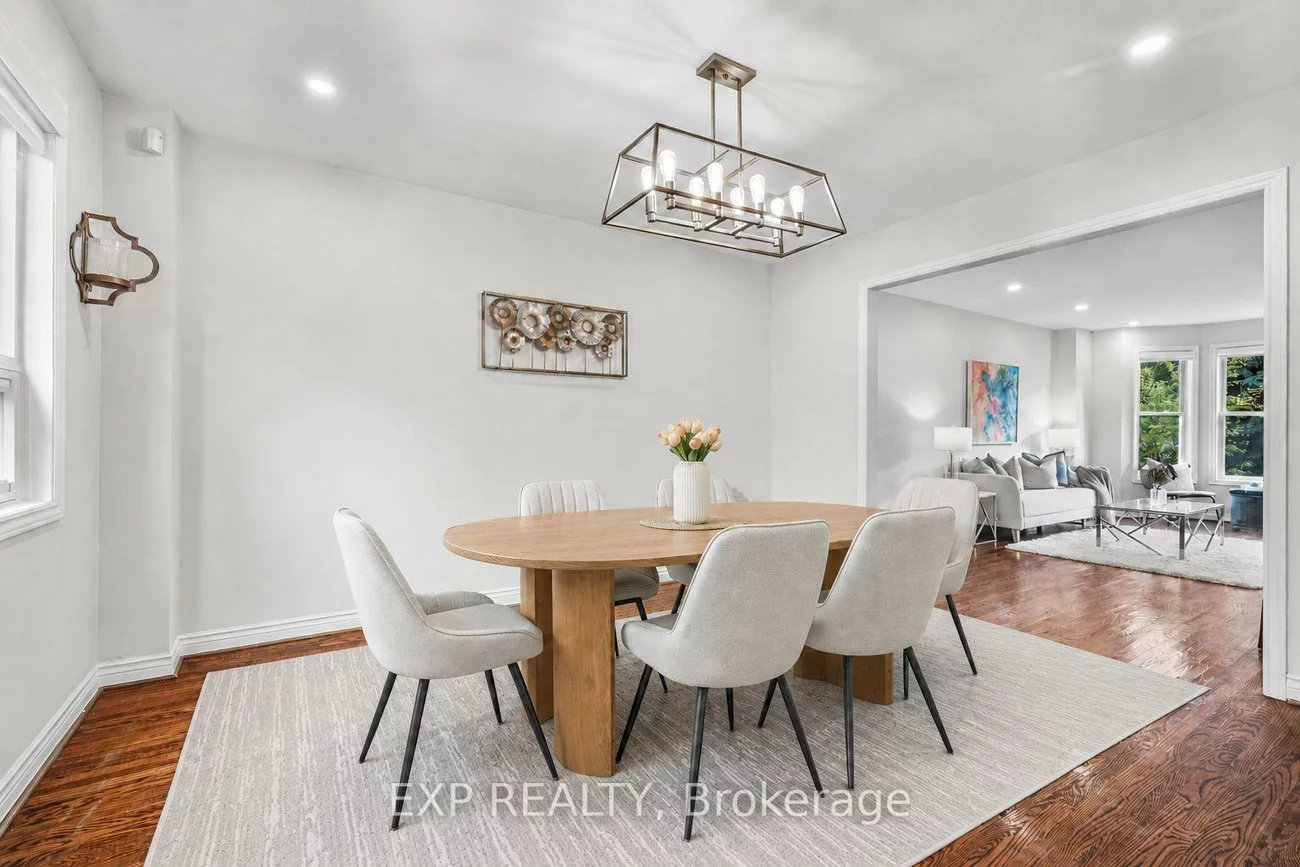 16, Wainwright, North Richvale, Richmond Hill