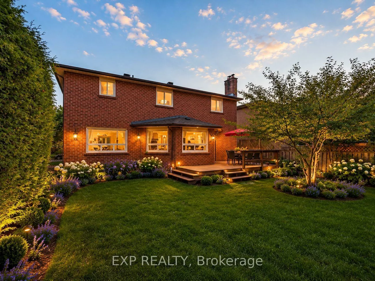 16, Wainwright, North Richvale, Richmond Hill