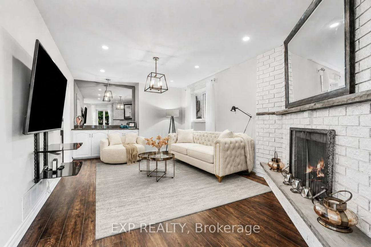 16, Wainwright, North Richvale, Richmond Hill