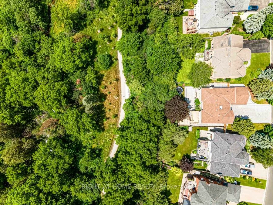 35, Harmony Hill, Mill Pond, Richmond Hill
