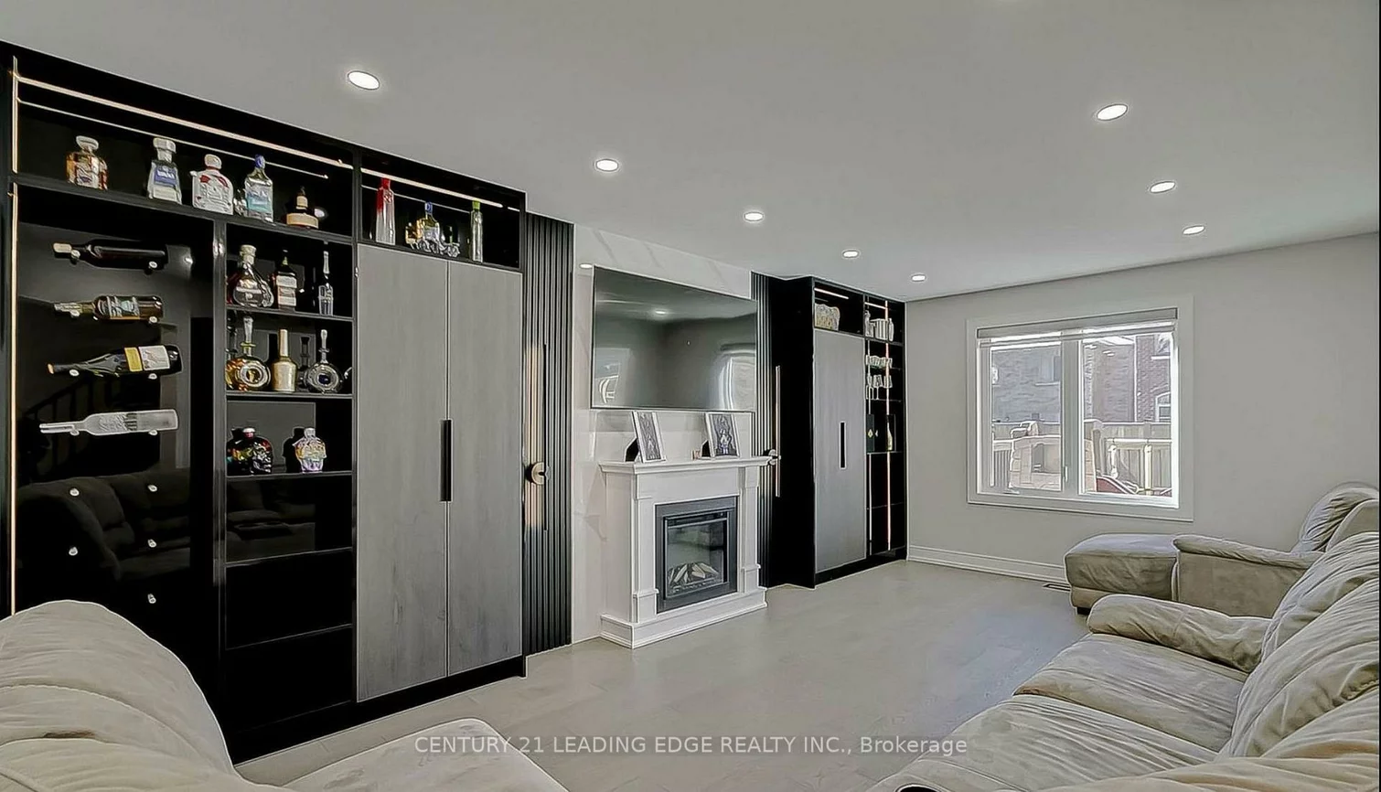 220, Olde Bayview, Oak Ridges Lake Wilcox, Richmond Hill
