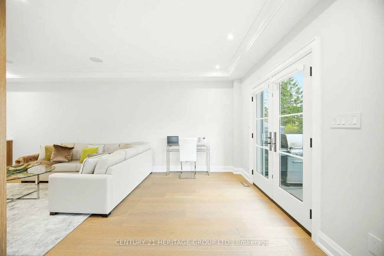 59, Estate Garden, Oak Ridges, Richmond Hill