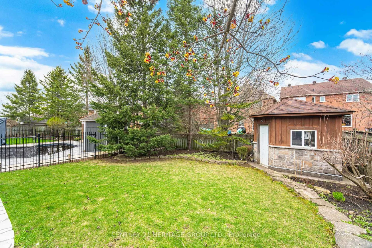 59, Estate Garden, Oak Ridges, Richmond Hill