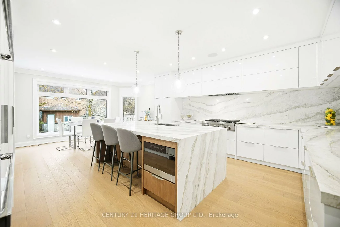 59, Estate Garden, Oak Ridges, Richmond Hill