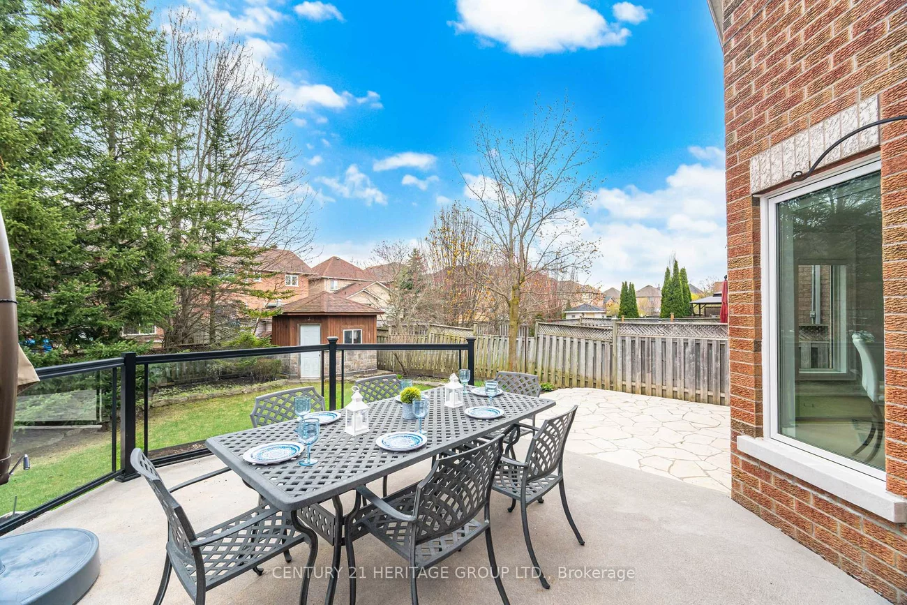 59, Estate Garden, Oak Ridges, Richmond Hill