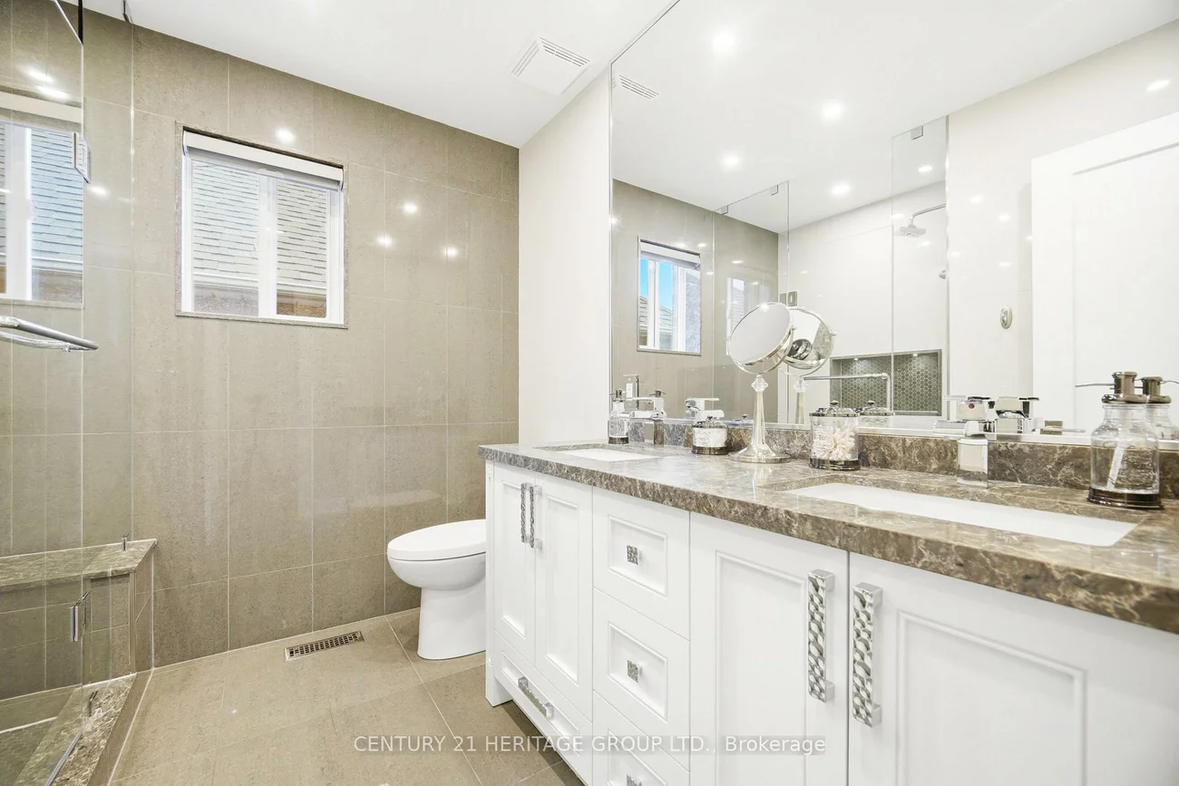 59, Estate Garden, Oak Ridges, Richmond Hill