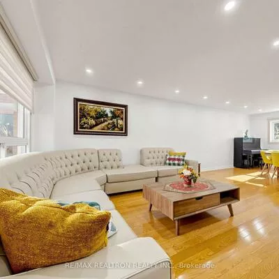 23, Don Head Village, North Richvale, Richmond Hill