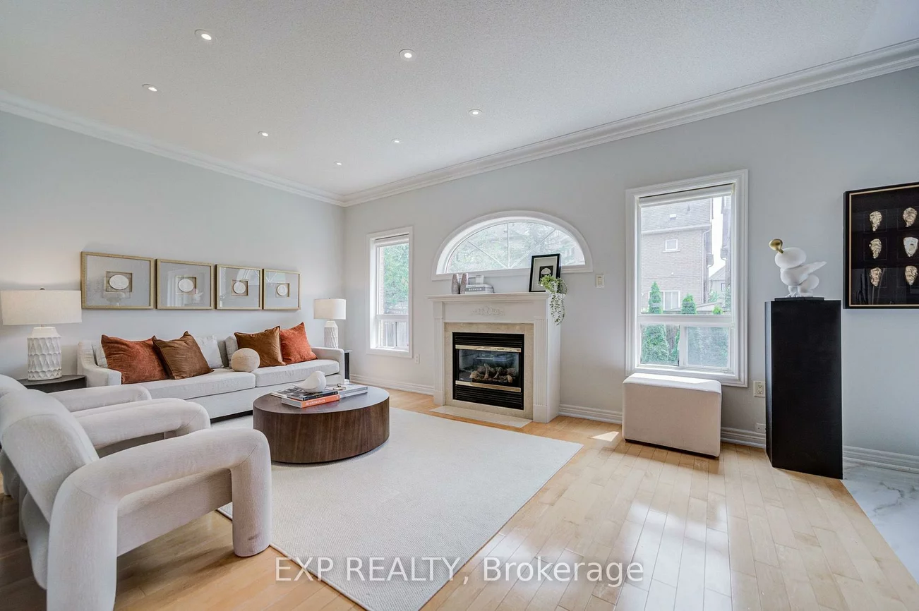71, Futura, Rouge Woods, Richmond Hill