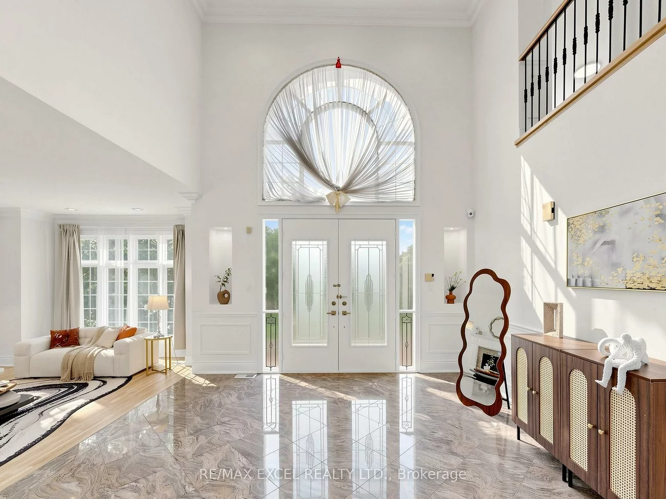16, Frybrook, Bayview Hill, Richmond Hill