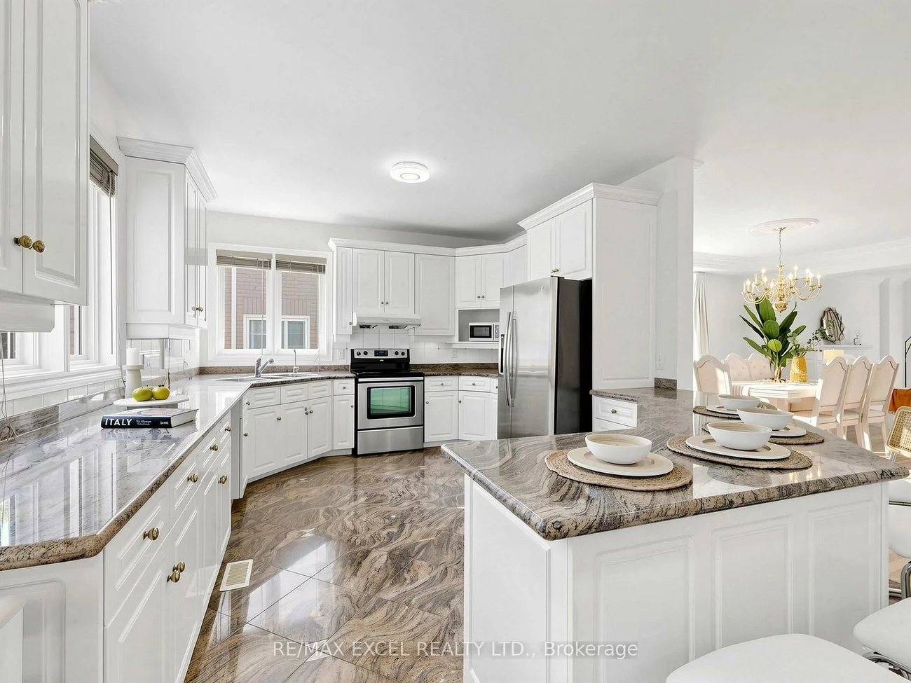 16, Frybrook, Bayview Hill, Richmond Hill