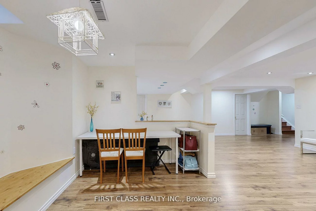 79, Carnoustie, Jefferson, Richmond Hill