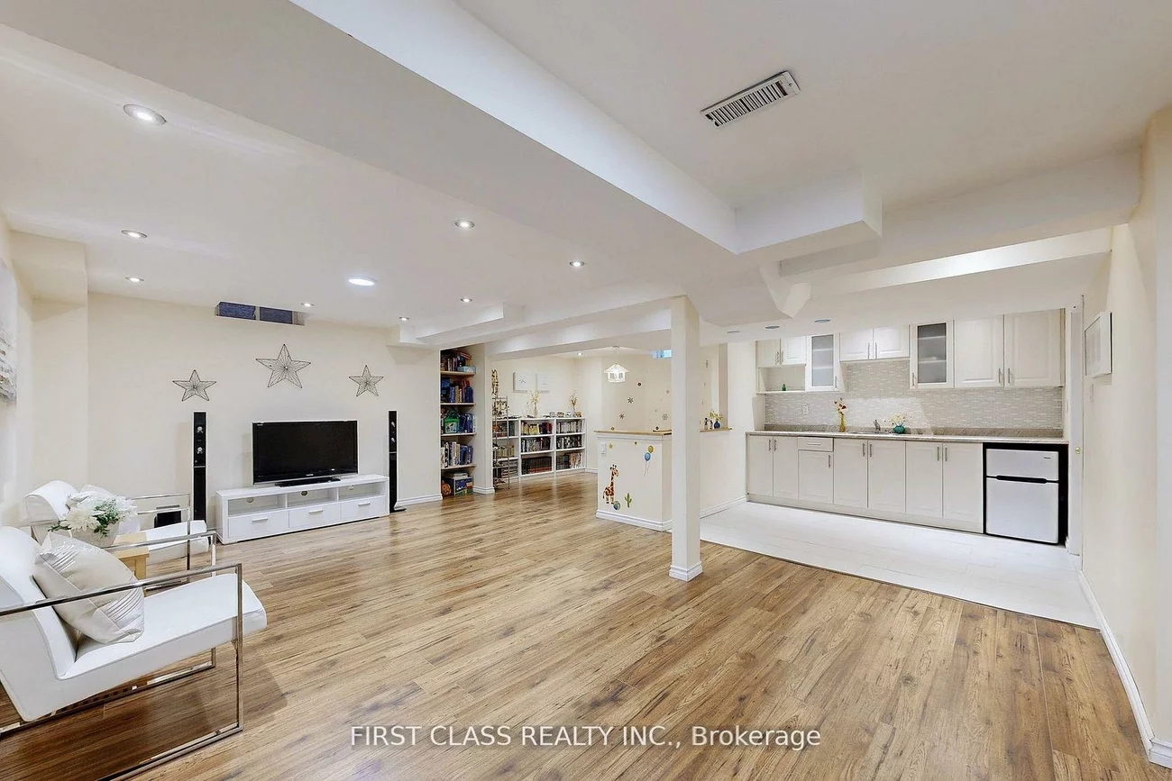 79, Carnoustie, Jefferson, Richmond Hill