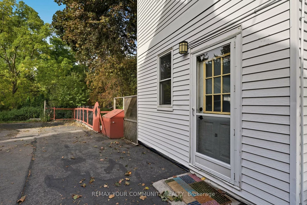 30, Elizabeth, Mill Pond, Richmond Hill