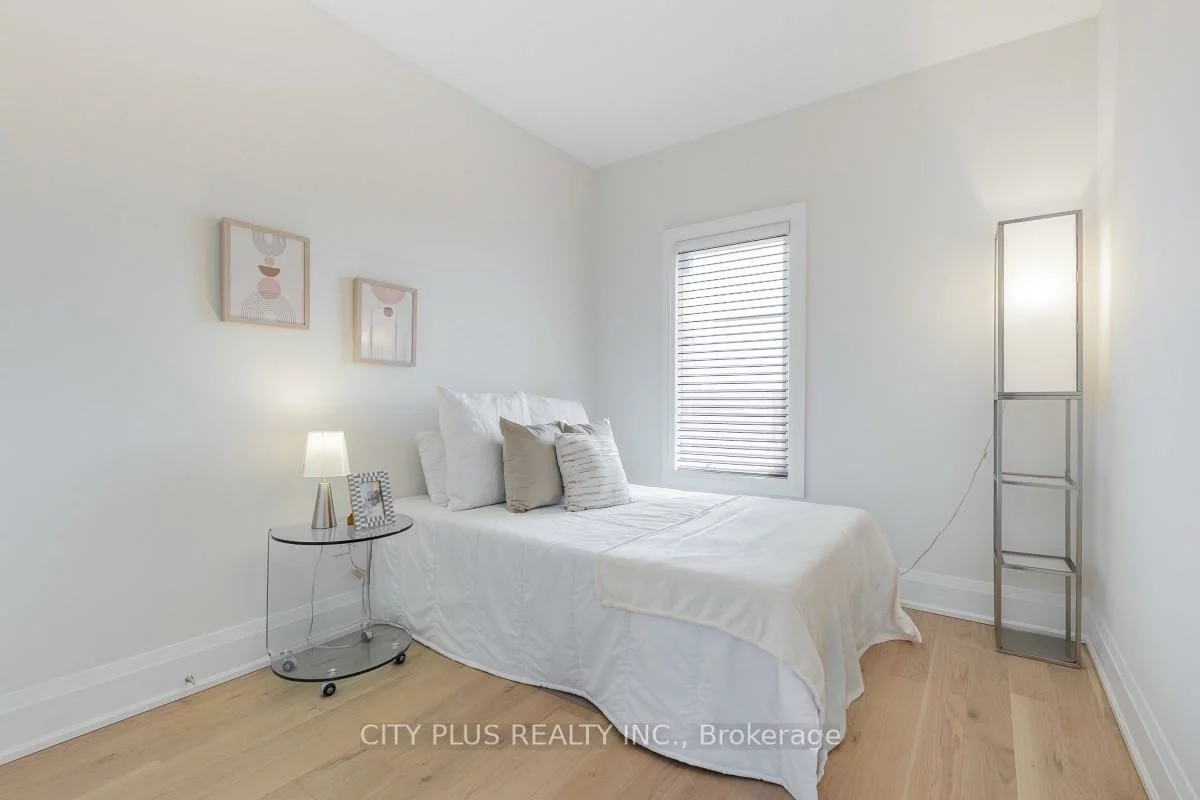 9398, Bayview, Observatory, Richmond Hill