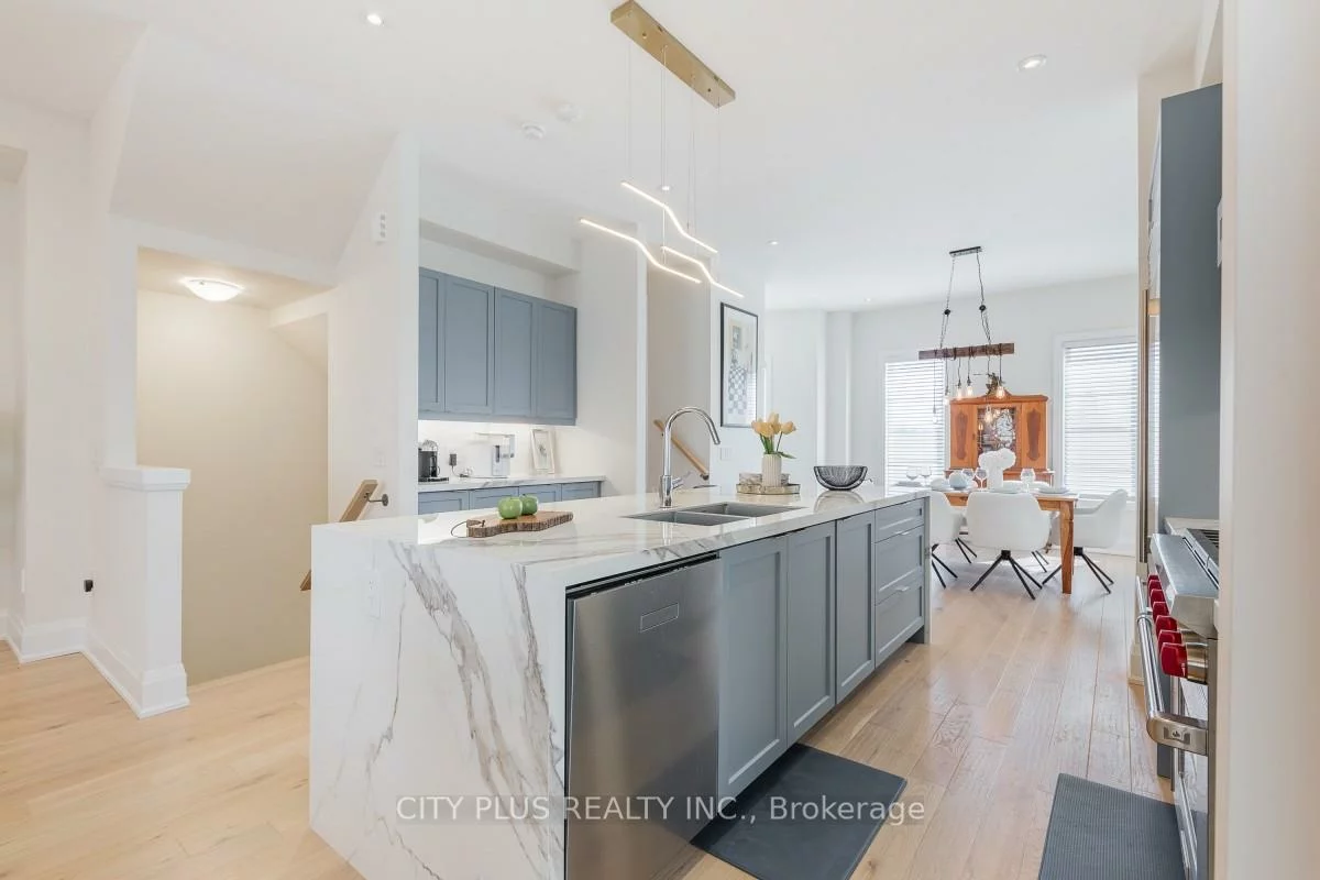 9398, Bayview, Observatory, Richmond Hill