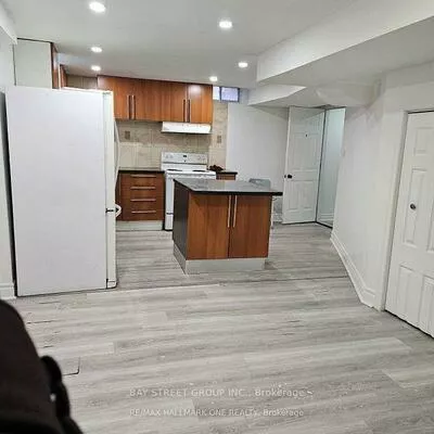 63, Yorkland, Devonsleigh, Richmond Hill