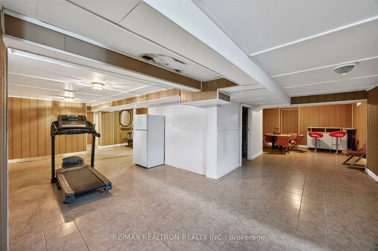 22, Queensborough, Oak Ridges Lake Wilcox, Richmond Hill
