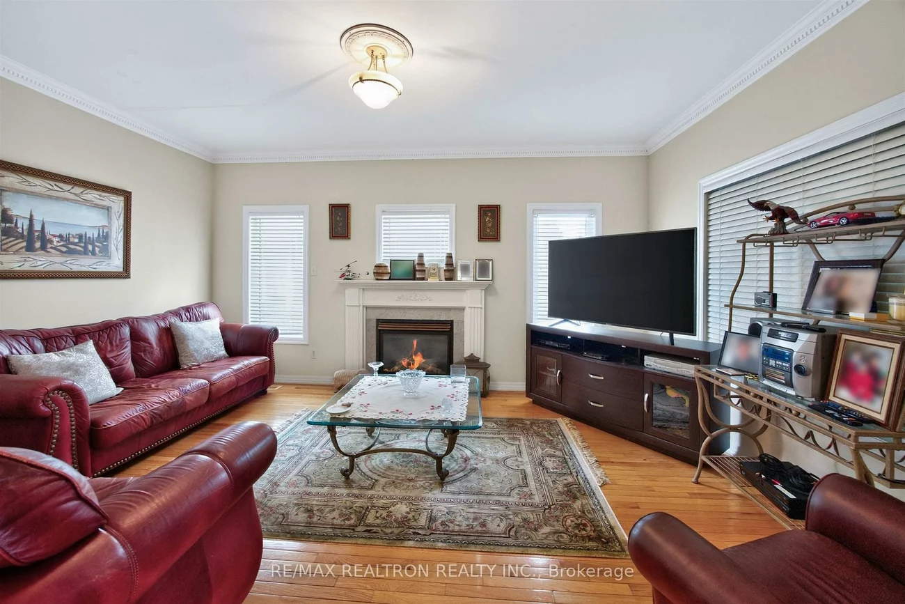 22, Queensborough, Oak Ridges Lake Wilcox, Richmond Hill