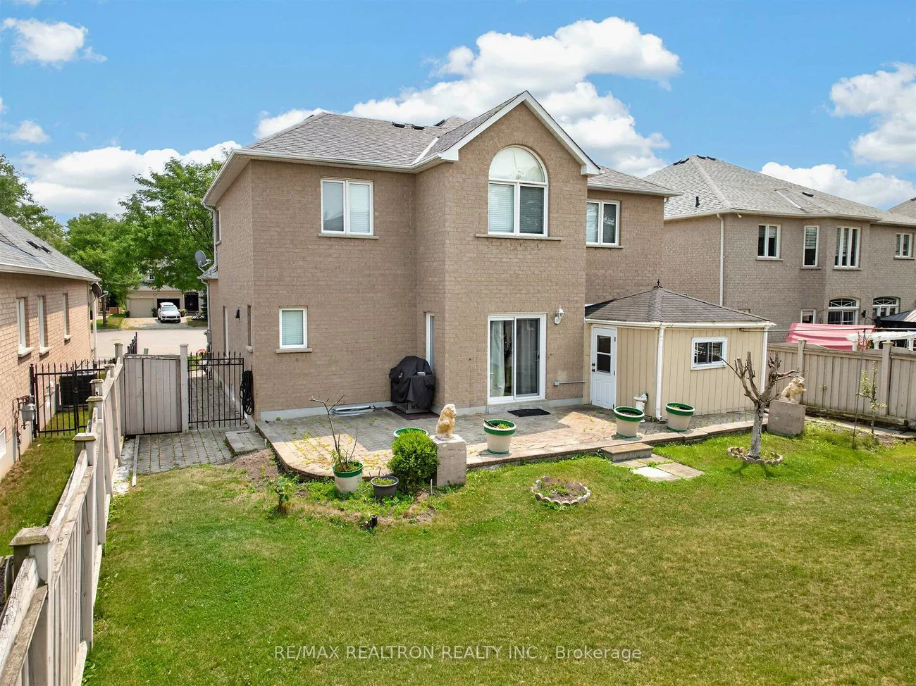 22, Queensborough, Oak Ridges Lake Wilcox, Richmond Hill