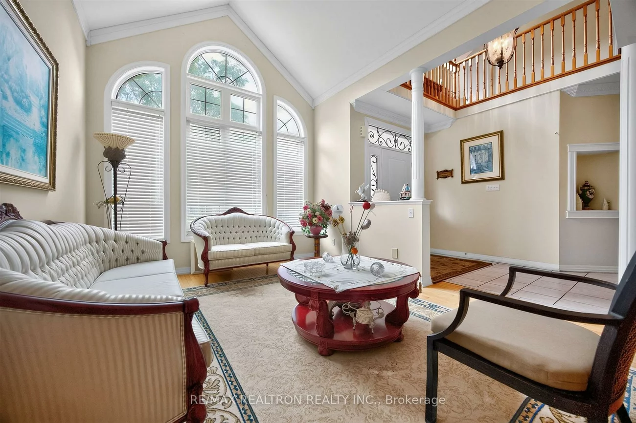 22, Queensborough, Oak Ridges Lake Wilcox, Richmond Hill