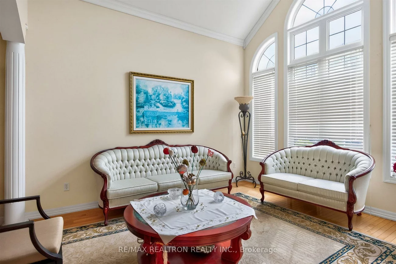 22, Queensborough, Oak Ridges Lake Wilcox, Richmond Hill