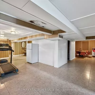 22, Queensborough, Oak Ridges Lake Wilcox, Richmond Hill