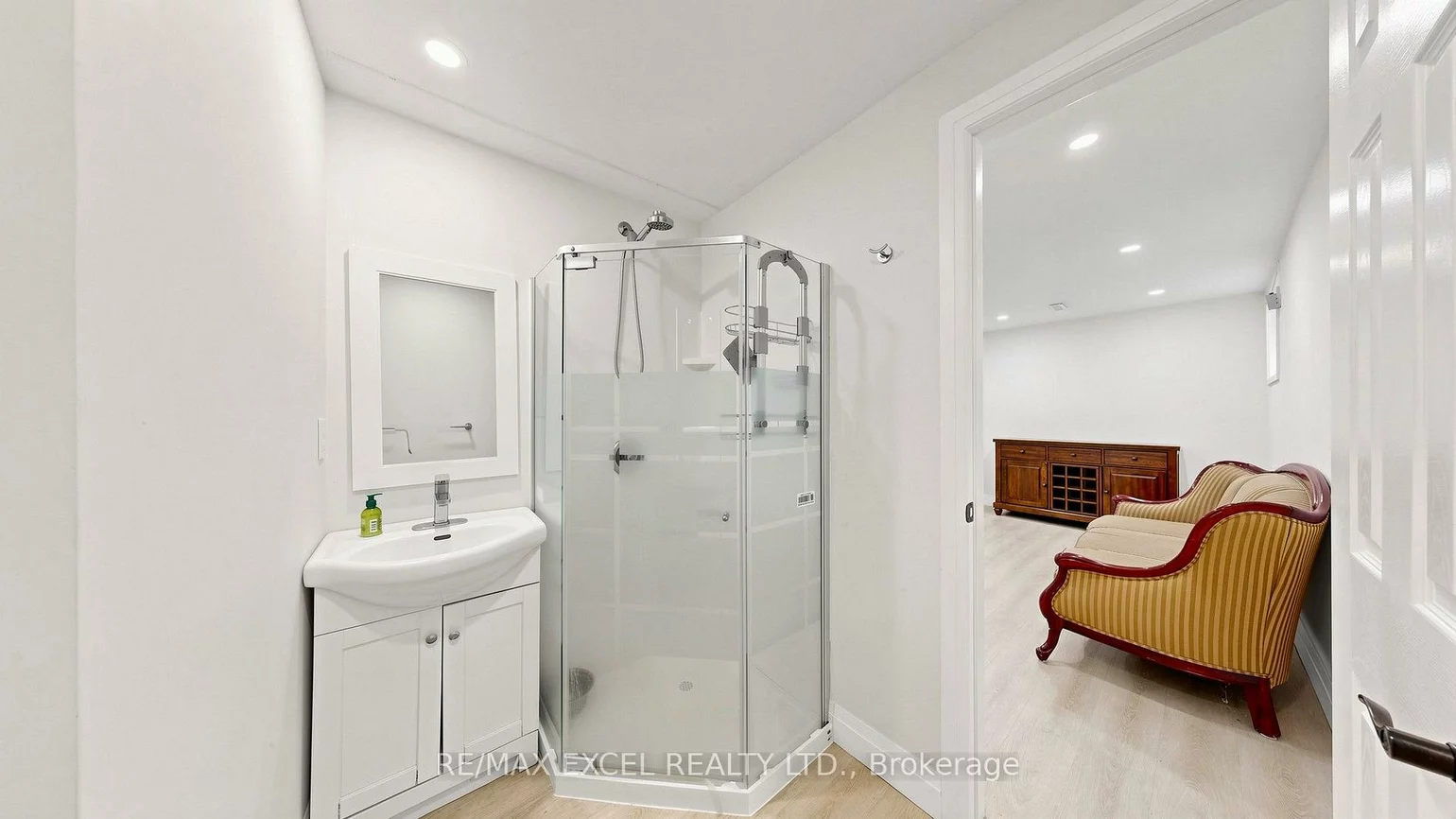 42, Blackforest, Oak Ridges, Richmond Hill