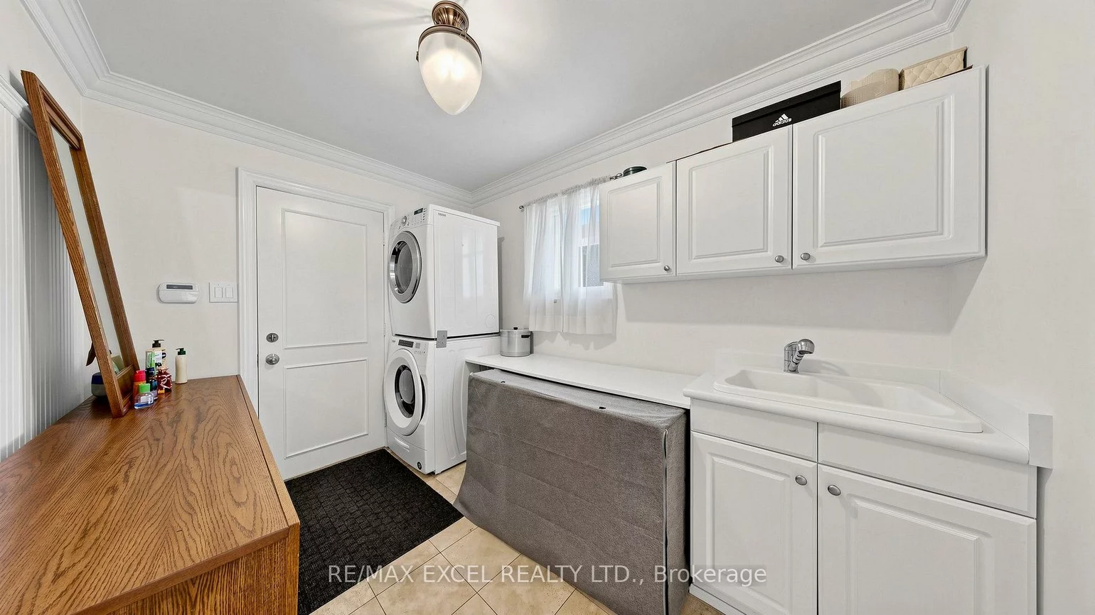 42, Blackforest, Oak Ridges, Richmond Hill