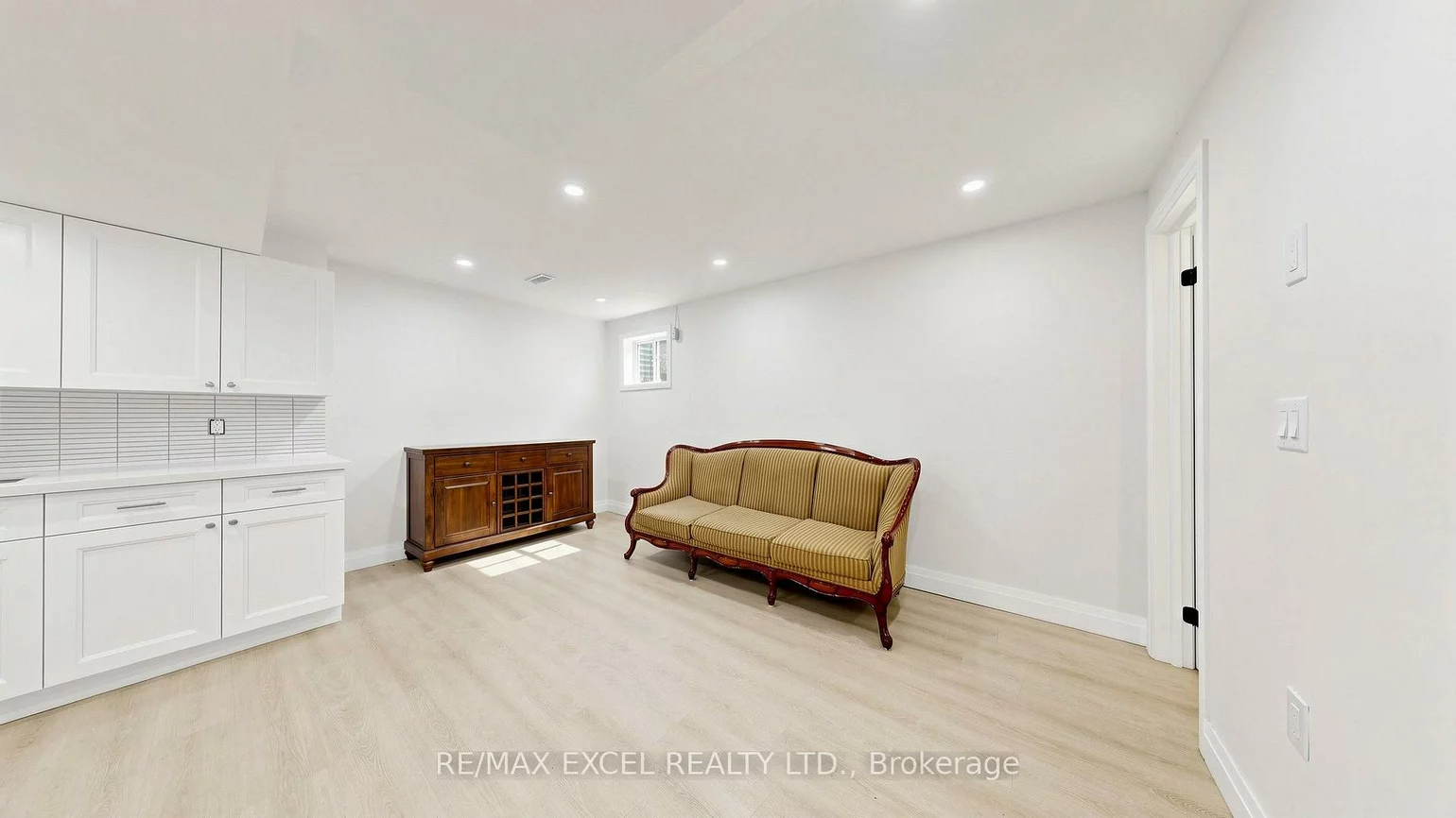 42, Blackforest, Oak Ridges, Richmond Hill
