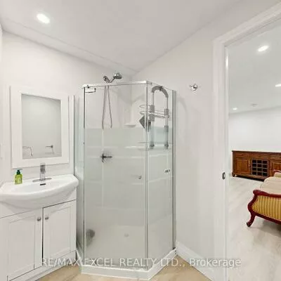 42, Blackforest, Oak Ridges, Richmond Hill