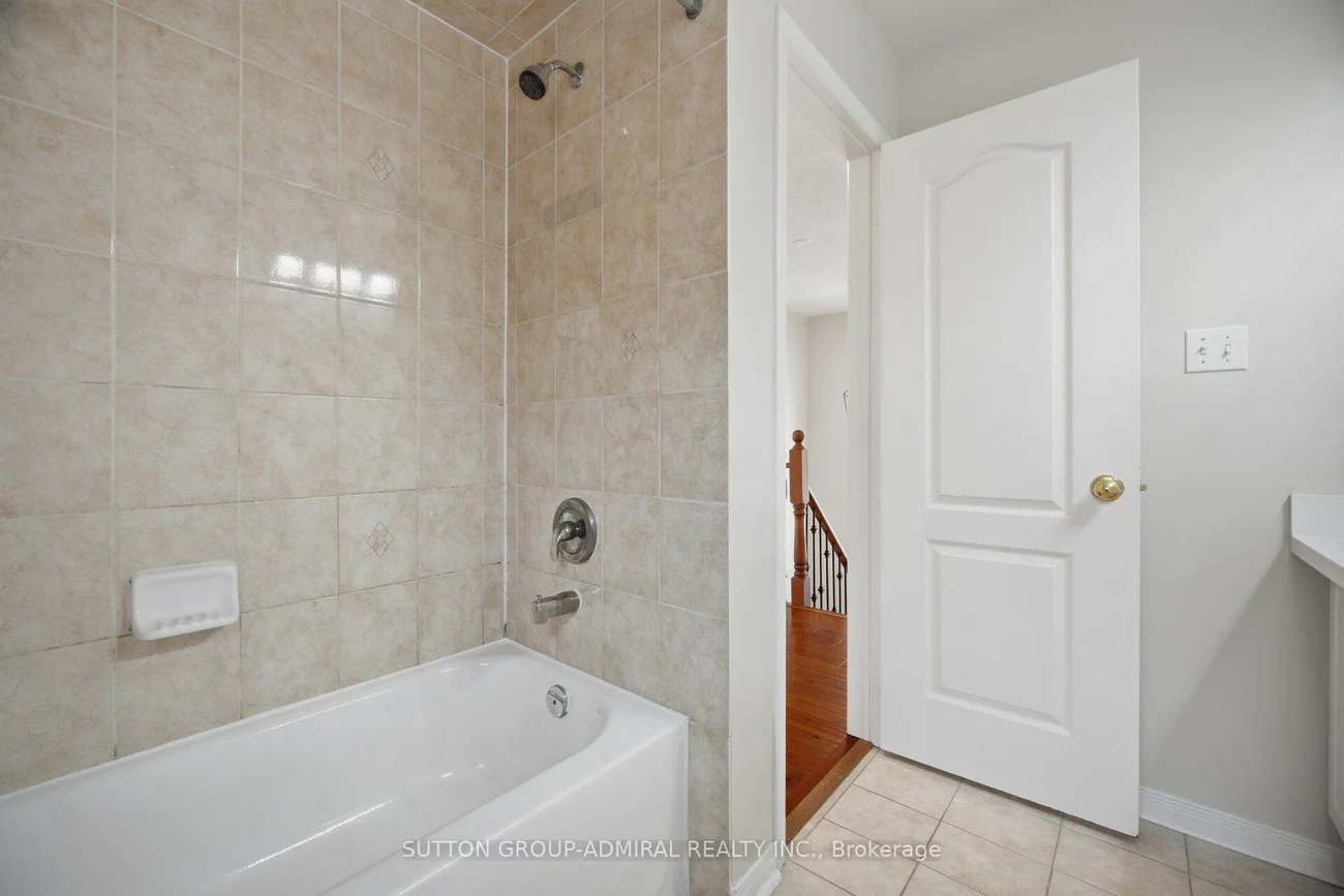187, Red Maple, Langstaff, Richmond Hill