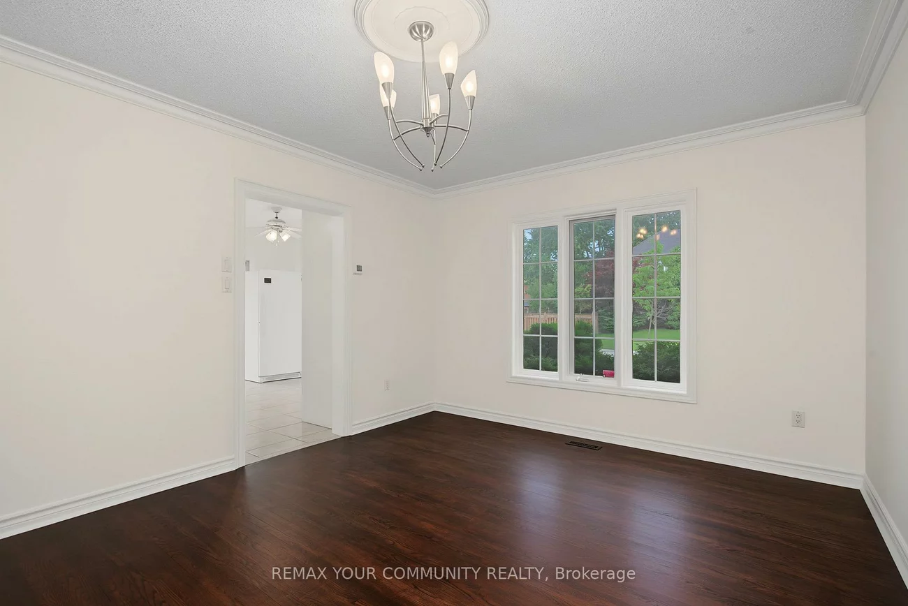 20, Fern, Langstaff, Richmond Hill