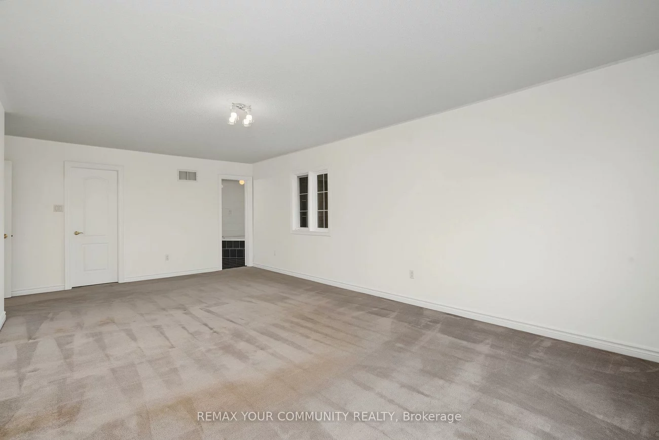 20, Fern, Langstaff, Richmond Hill