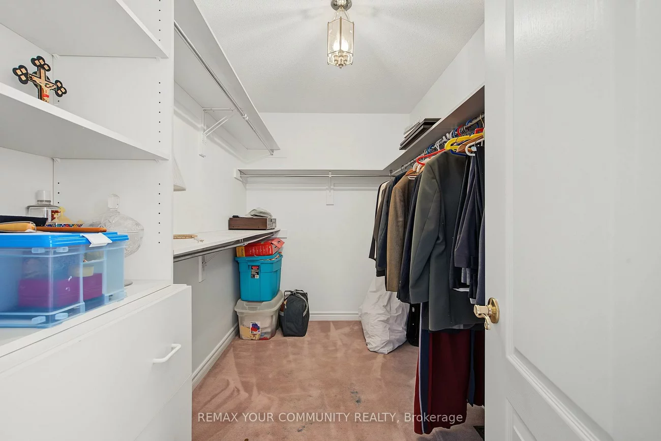 20, Fern, Langstaff, Richmond Hill