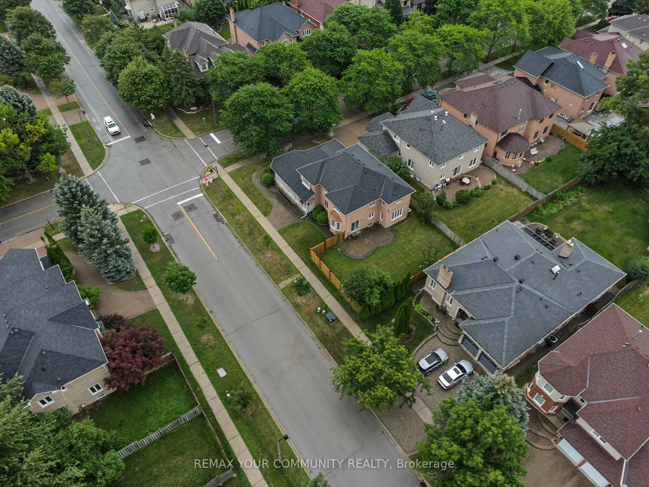 20, Fern, Langstaff, Richmond Hill