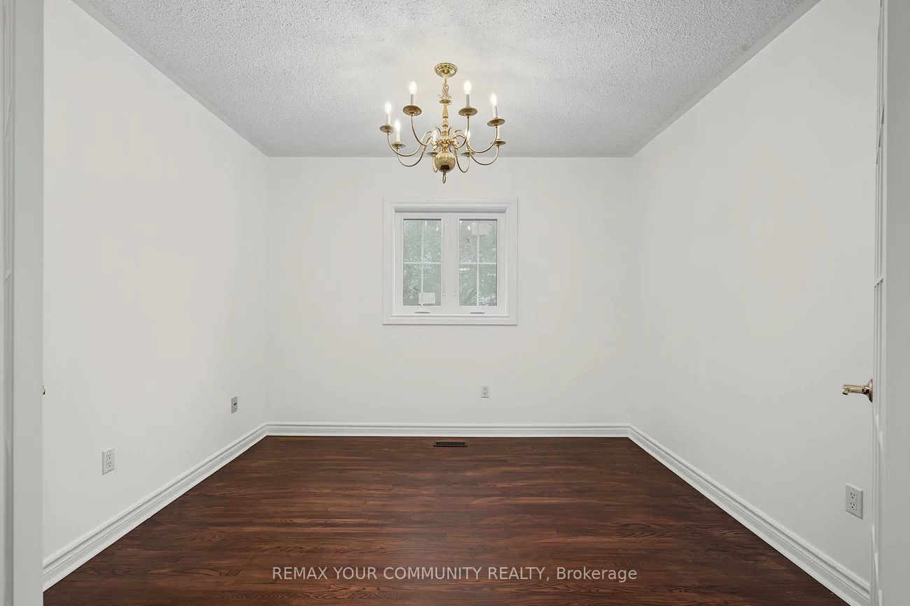 20, Fern, Langstaff, Richmond Hill